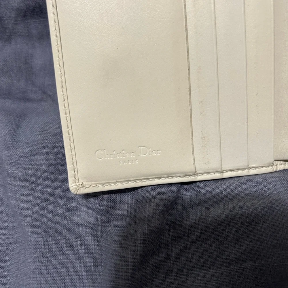 Vintage Y2K Dior white Leather Wallet with Silver D Charm and monogram lining